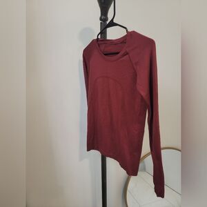 Lululemon Swiftly Tech Long Sleeve Top Dark Red Thumbholes, size 6